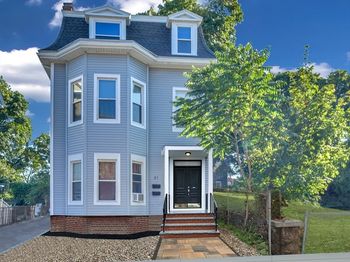 31 Alaska St