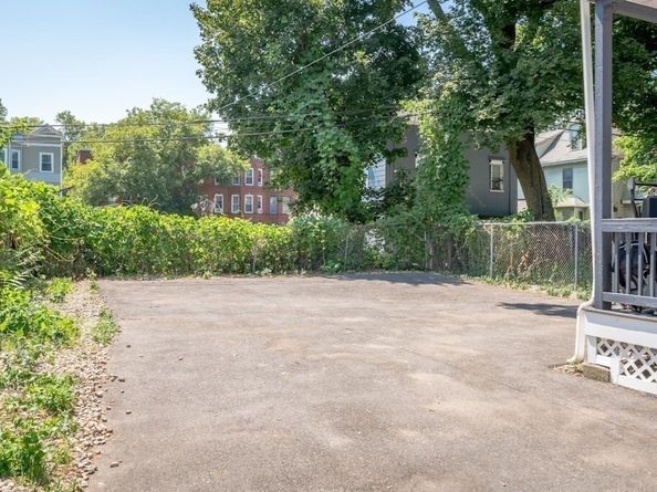31 Alaska St, Boston MA 02119