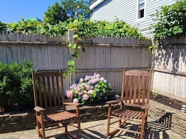 32 Radcliffe Rd, Somerville MA 02145