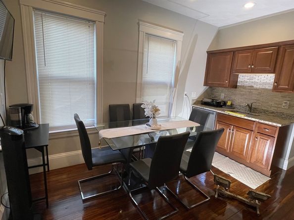 32 Radcliffe Rd, Somerville MA 02145