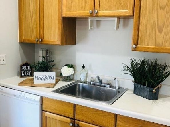 32 Radcliffe Rd, Somerville MA 02145