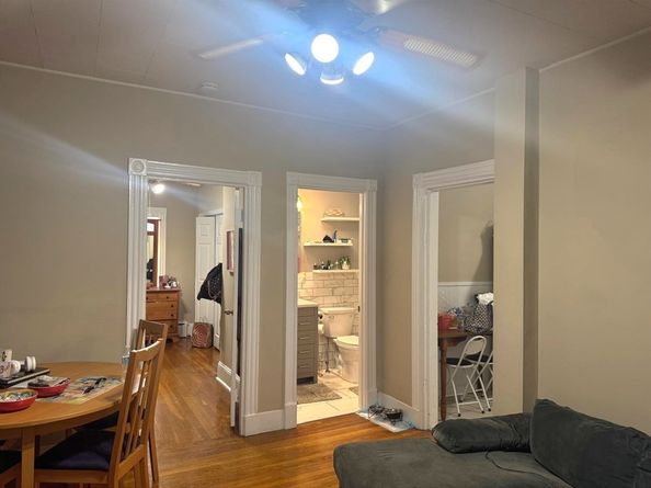 98 Walnut St, Everett MA 02149