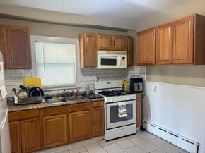 98 Walnut St, Everett MA 02149