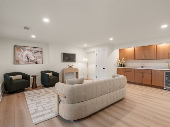 382 S. Border Road, Winchester MA 01890
