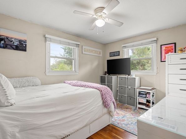 20 Robin Hood Lane, Billerica MA 01821