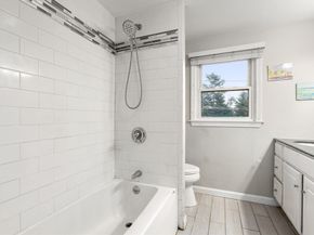 20 Robin Hood Lane, Billerica MA 01821