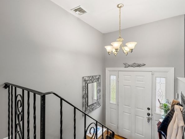 20 Robin Hood Lane, Billerica MA 01821