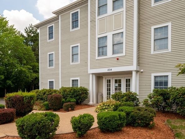 234 Water St 204, Wakefield MA 01880