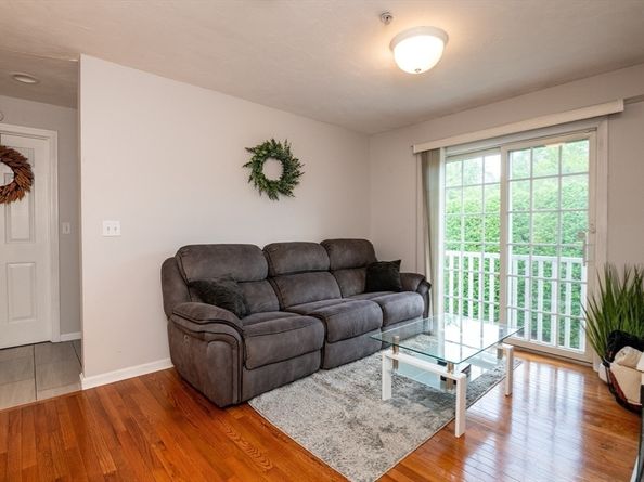 234 Water St 204, Wakefield MA 01880