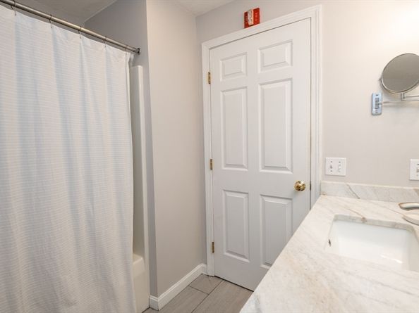 234 Water St 204, Wakefield MA 01880