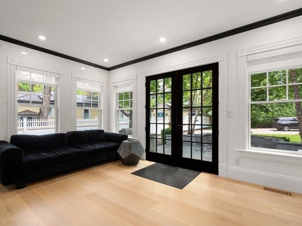 18 Sewall St, Newton MA 02465