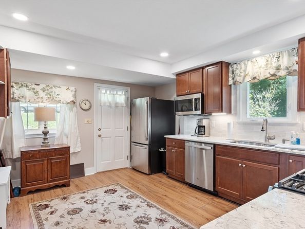 10 Edwidge Street, Worcester MA 01602