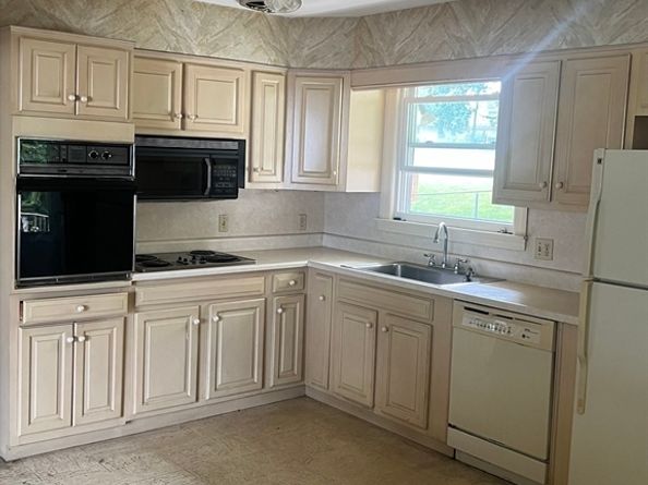 4 Harold St, Worcester MA 01604