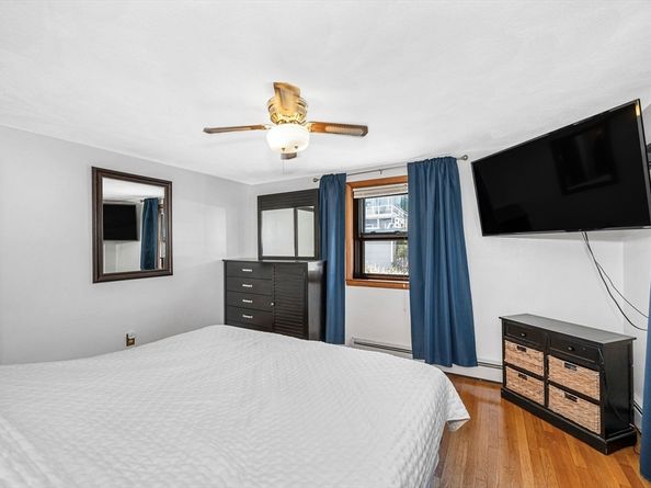 204 Endicott Ave, Revere MA 02151
