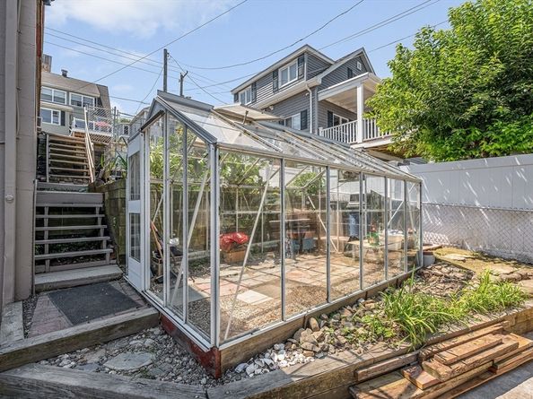 204 Endicott Ave, Revere MA 02151