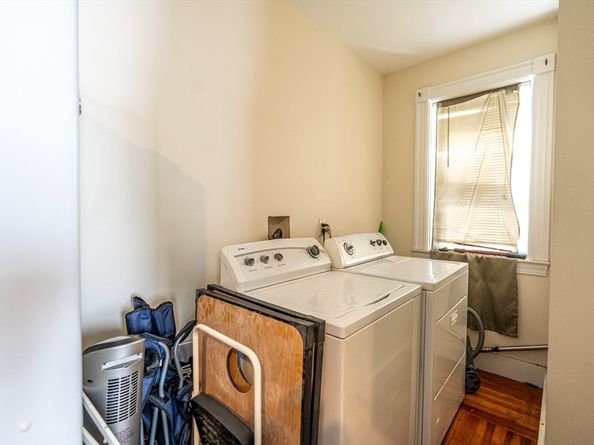 242 Belgrade Ave, Boston MA 02131