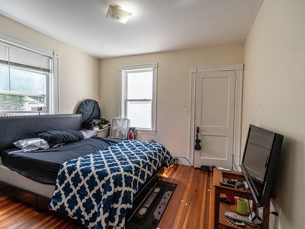 242 Belgrade Ave, Boston MA 02131