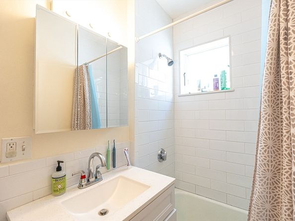 242 Belgrade Ave, Boston MA 02131