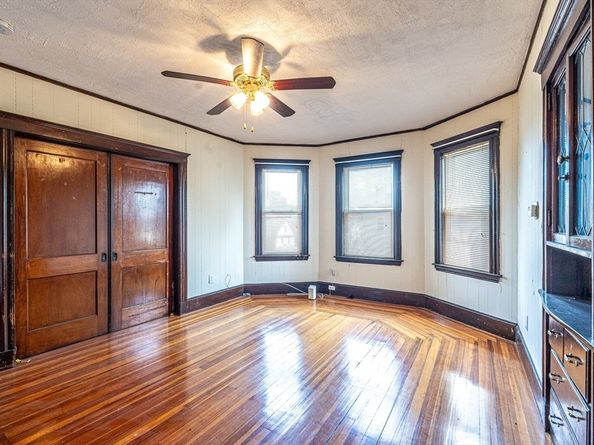 242 Belgrade Ave, Boston MA 02131