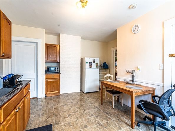 242 Belgrade Ave, Boston MA 02131