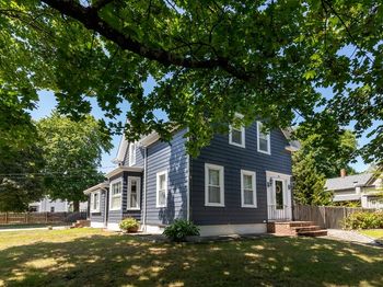 230 N Main St