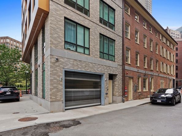110 Broad St 901, Boston MA 02110