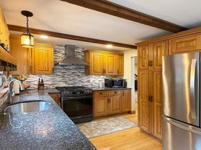 28 Wareham, Carver MA 02330