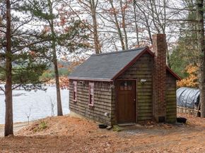 28 Wareham, Carver MA 02330