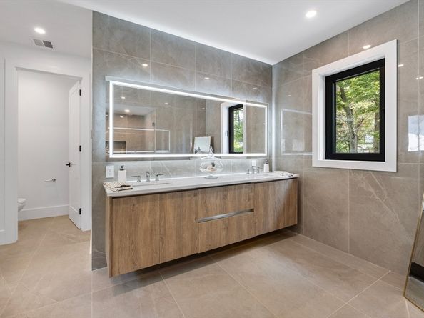 8 Blueberry Lane, Lexington MA 02420
