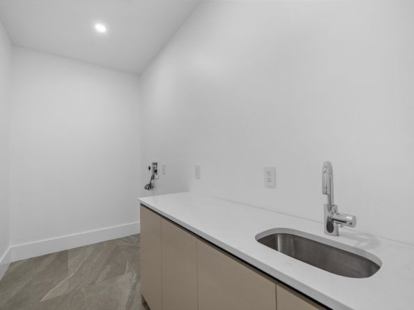 8 Blueberry Lane, Lexington MA 02420