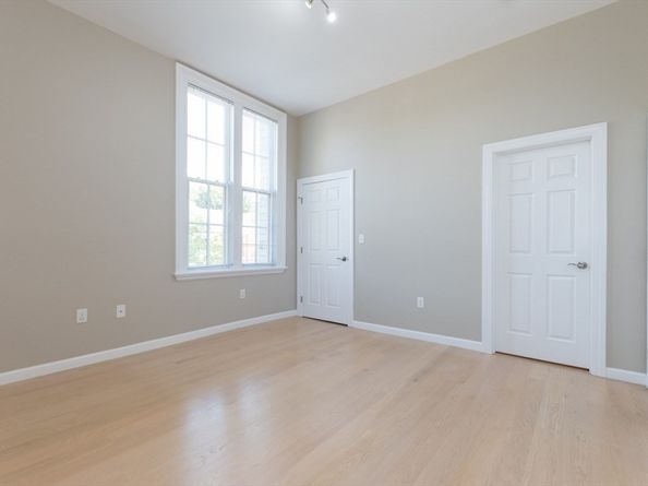 670-672 High Street 3, Westwood MA 02090