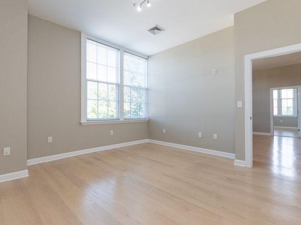 670-672 High Street 3, Westwood MA 02090