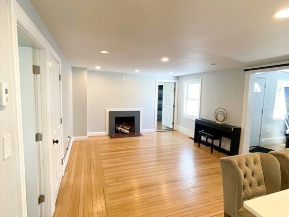 814 Washington St, Canton MA 02021