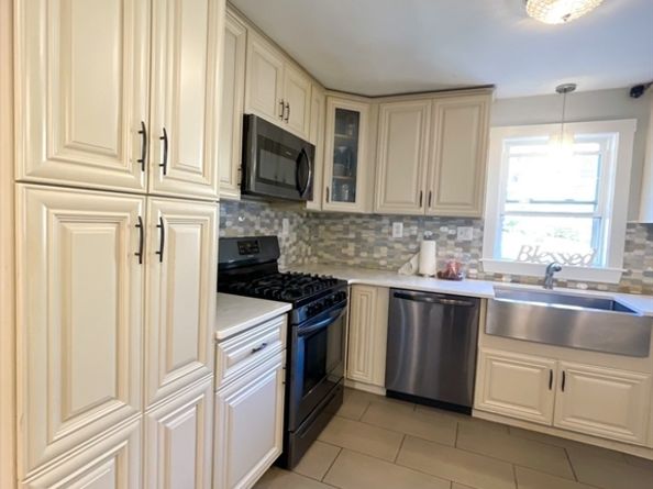 814 Washington St, Canton MA 02021
