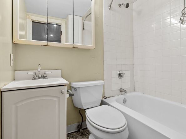 387 Marlborough St 1, Boston MA 02115