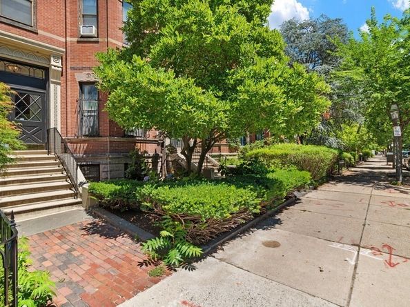 387 Marlborough St 1, Boston MA 02115