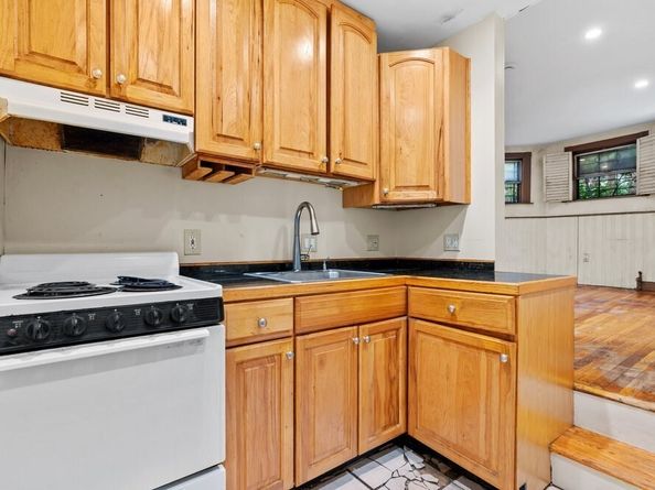 387 Marlborough St 1, Boston MA 02115
