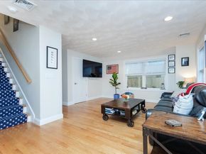105 Green Street 4, Marblehead MA 01945