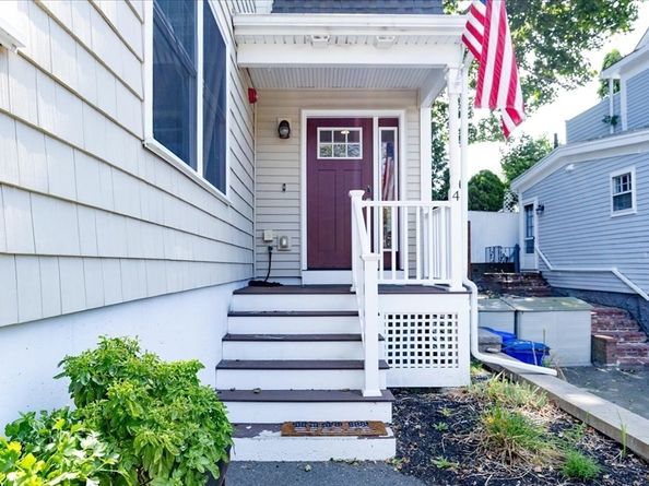 105 Green Street 4, Marblehead MA 01945