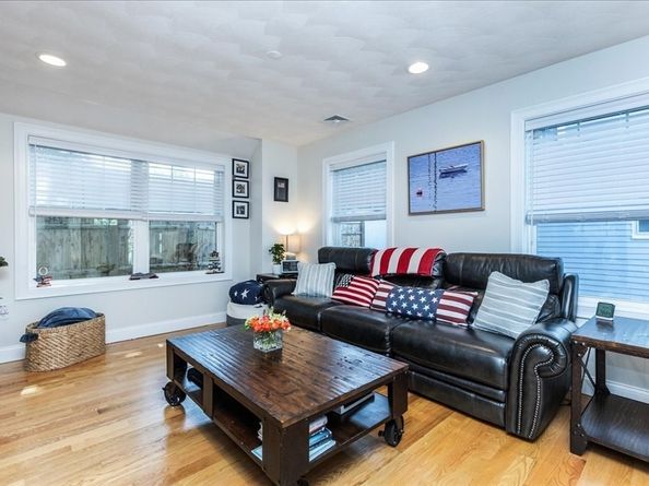105 Green Street 4, Marblehead MA 01945