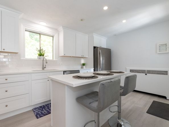 5 Grayson, Newton MA 02462