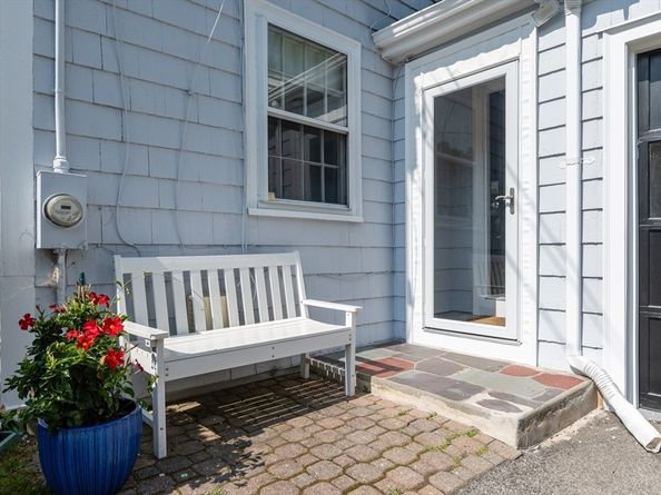 5 Grayson, Newton MA 02462