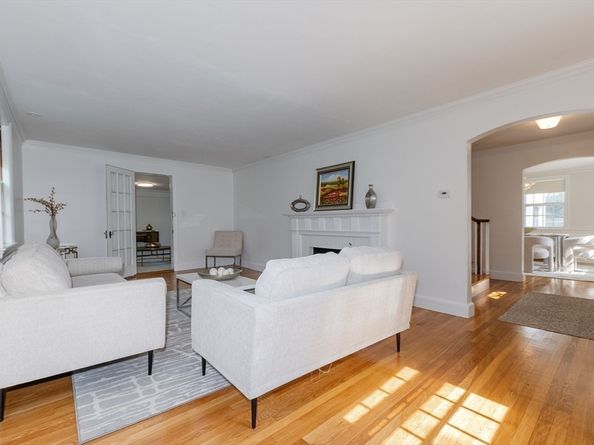 5 Grayson, Newton MA 02462