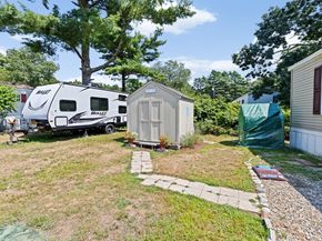125 Jeffreys Path, Wareham MA 02571