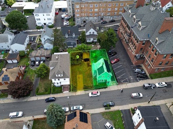7 Ingleside Ave, Chelsea MA 02150