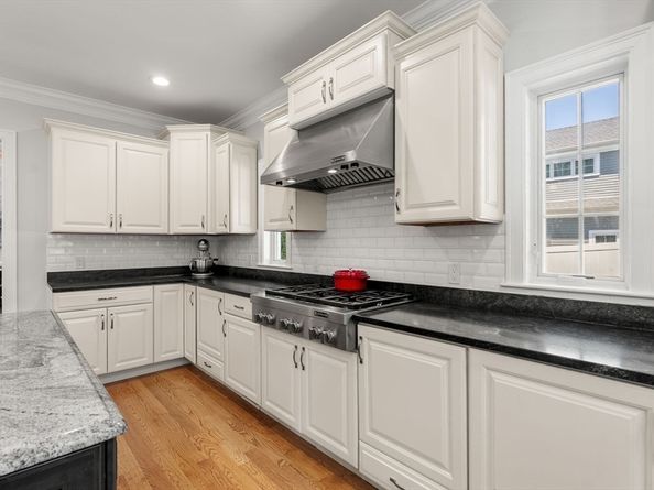18 Patton Road, Wellesley MA 02482