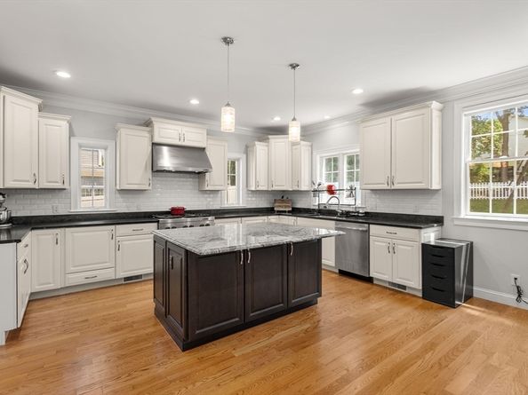 18 Patton Road, Wellesley MA 02482
