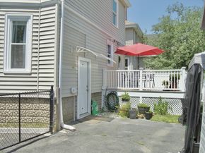 25 E Park Ave, Lynn MA 01902