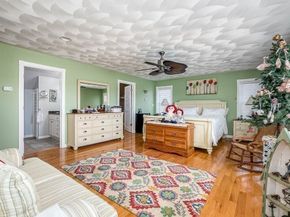 26 Washington Dr, Wareham MA 02571
