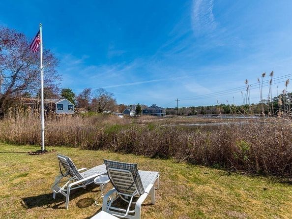 26 Washington Dr, Wareham MA 02571